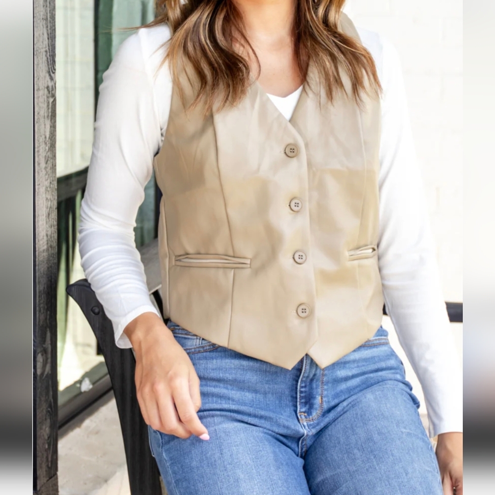 Western Boho Beige Faux Leather Button-Front Vest Rodeo Cowgirl Biker Medium